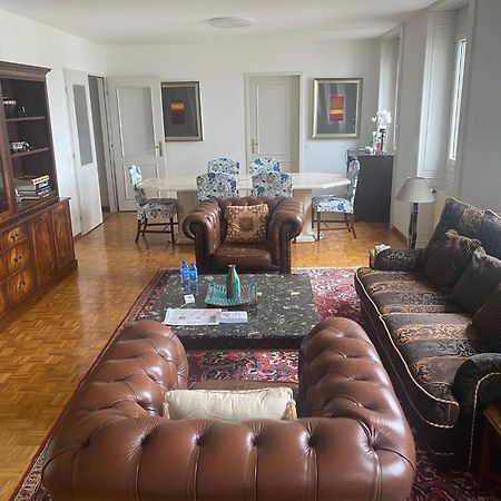 Geneve, Plein Centre,Belle Vue Lac, Splendide Et Grand Appartement Exterior photo